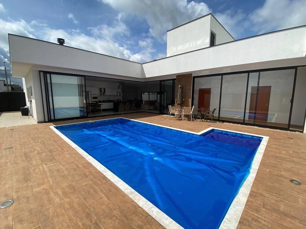 Casa, 4 quartos, 310 m² - Foto 1