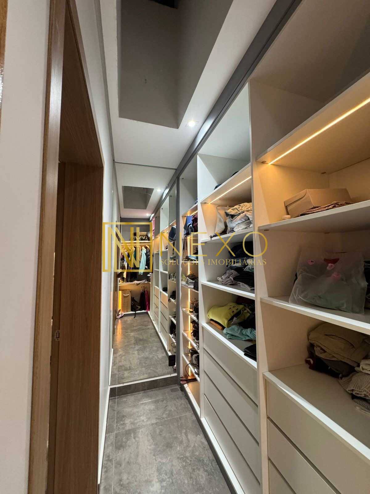 Casa, 3 quartos, 270 m² - Foto 21