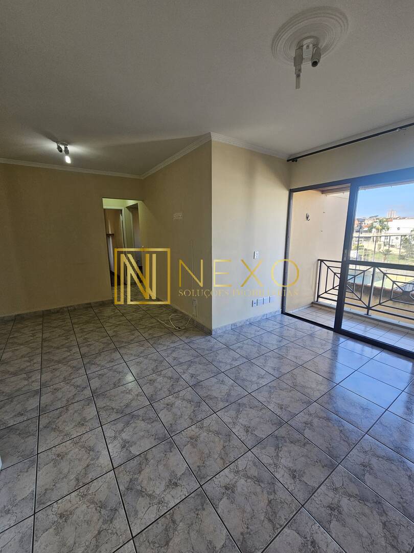 Apartamento à venda com 3 quartos, 79m² - Foto 1