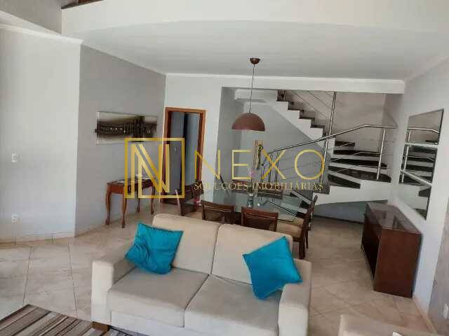 Casa, 3 quartos, 230 m² - Foto 2